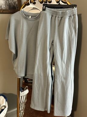 Dear Scarlett Light Blue Relaxed Lounge Set